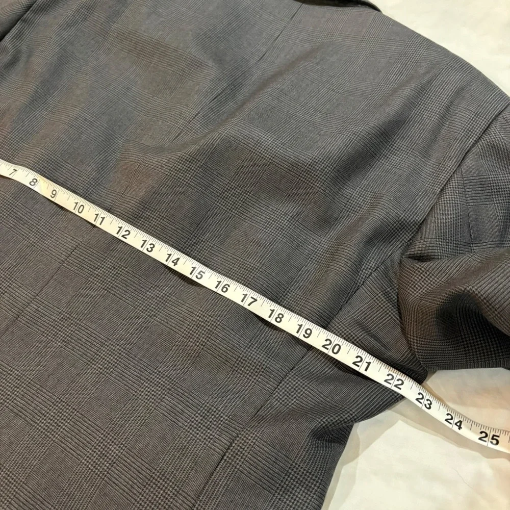 Jos A Bank Mens 44R Grey Glen Plaid 100% Wool Two Button Blazer Sport Coat